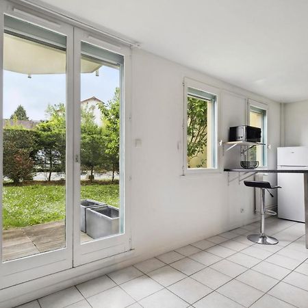 Le Glatigny- Chesnay Apartment เลอเชอส์เนย์ ภายนอก รูปภาพ