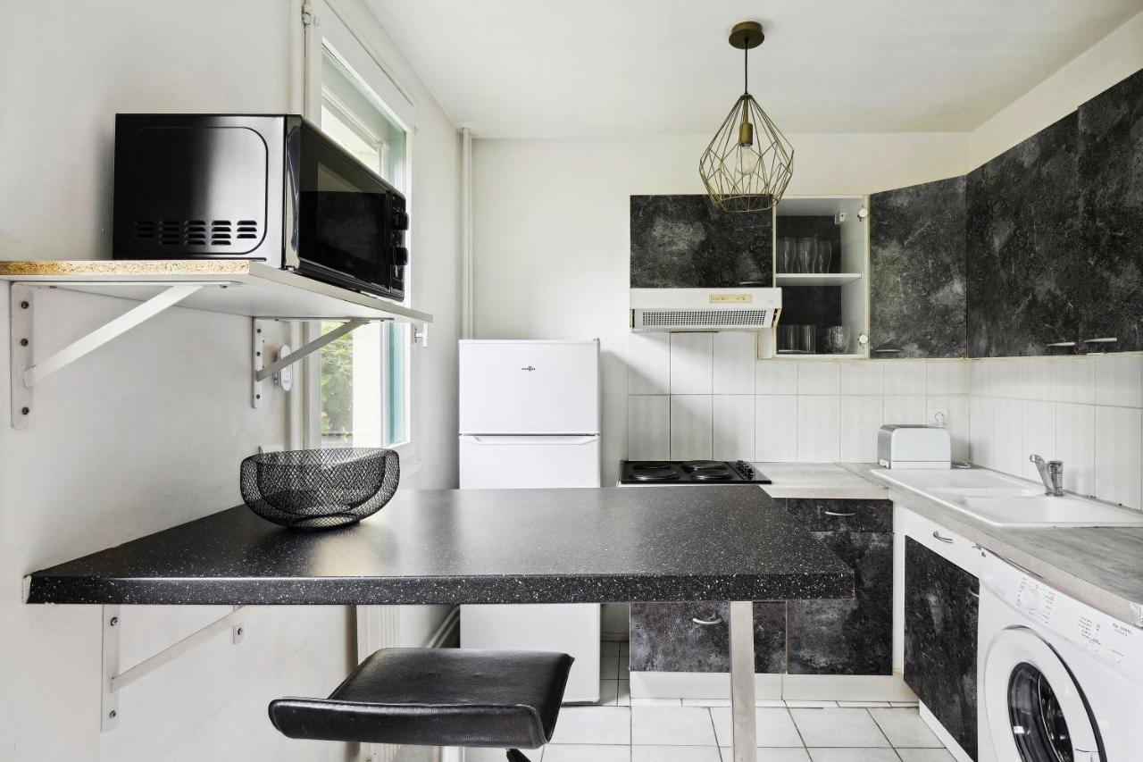 Le Glatigny- Chesnay Apartment เลอเชอส์เนย์ ภายนอก รูปภาพ